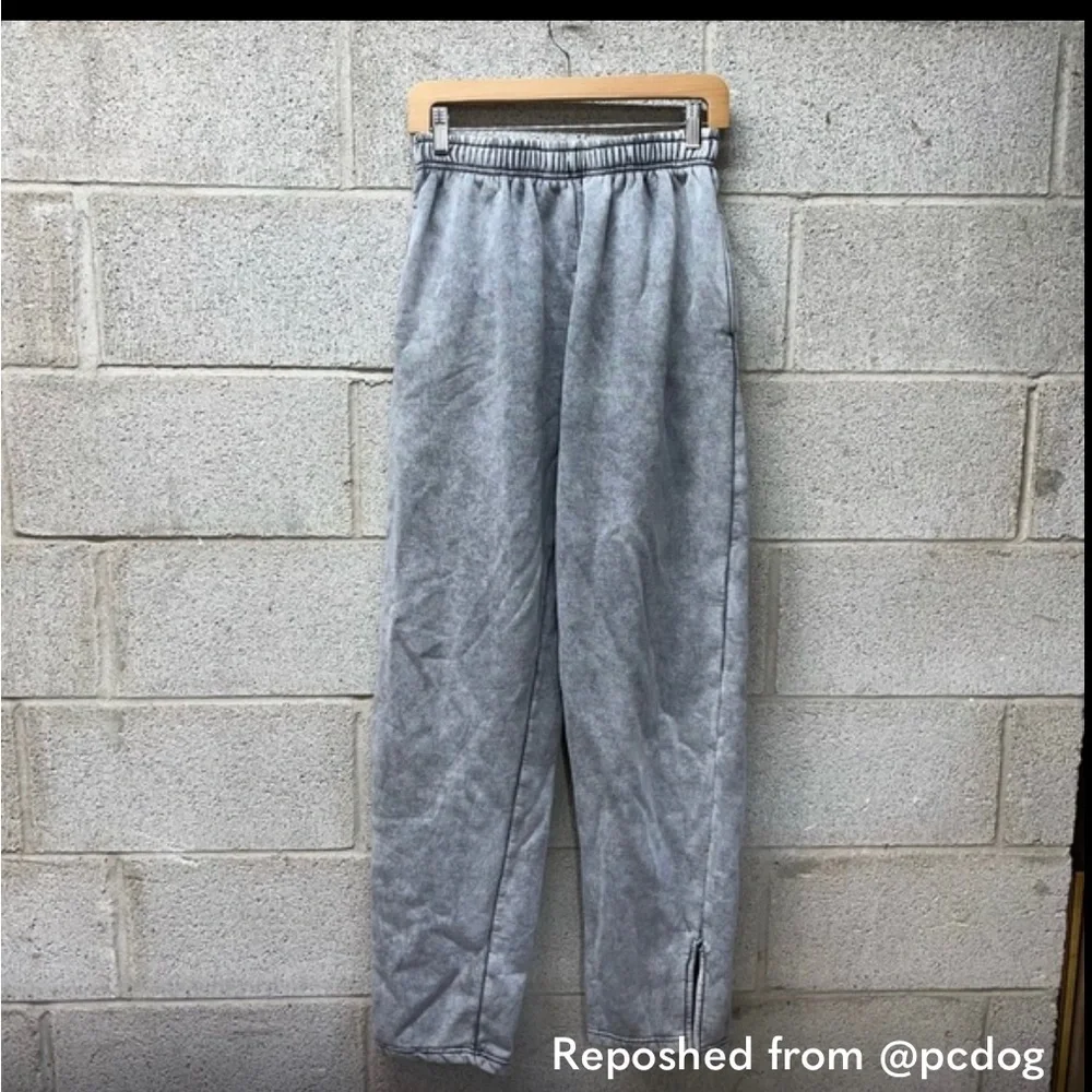Pretty Little Thing Wide Leg Acid Wash Gray Sweatpants - Picture 8 of 8
